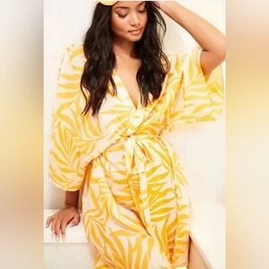 Maison du Soir Magnolia Luxe Yellow Patterned Robe Size XS/S